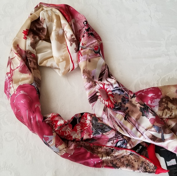 New Adorable Silk Floral Scarf - Picture 5 of 15